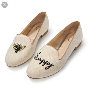 C. Wonder Bee Happy Embroidered Loafer Flat Sz 8